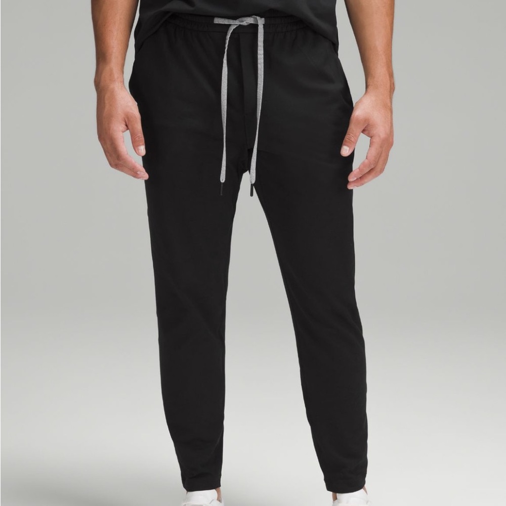 Lululemon Men’s “Soft Jersey” Tapered Pant (S) *SOLD OUT AT LULU*